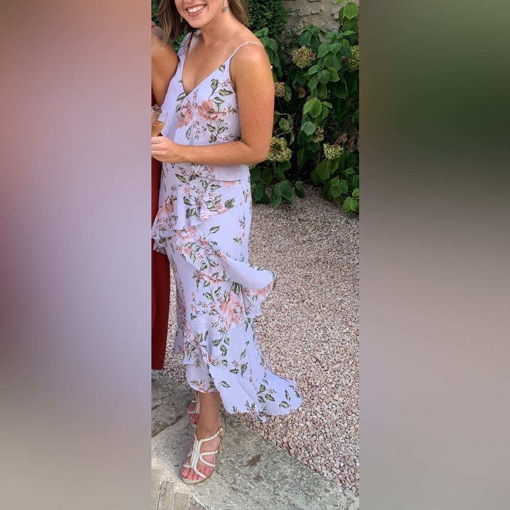 Gorgeous mid length Dress